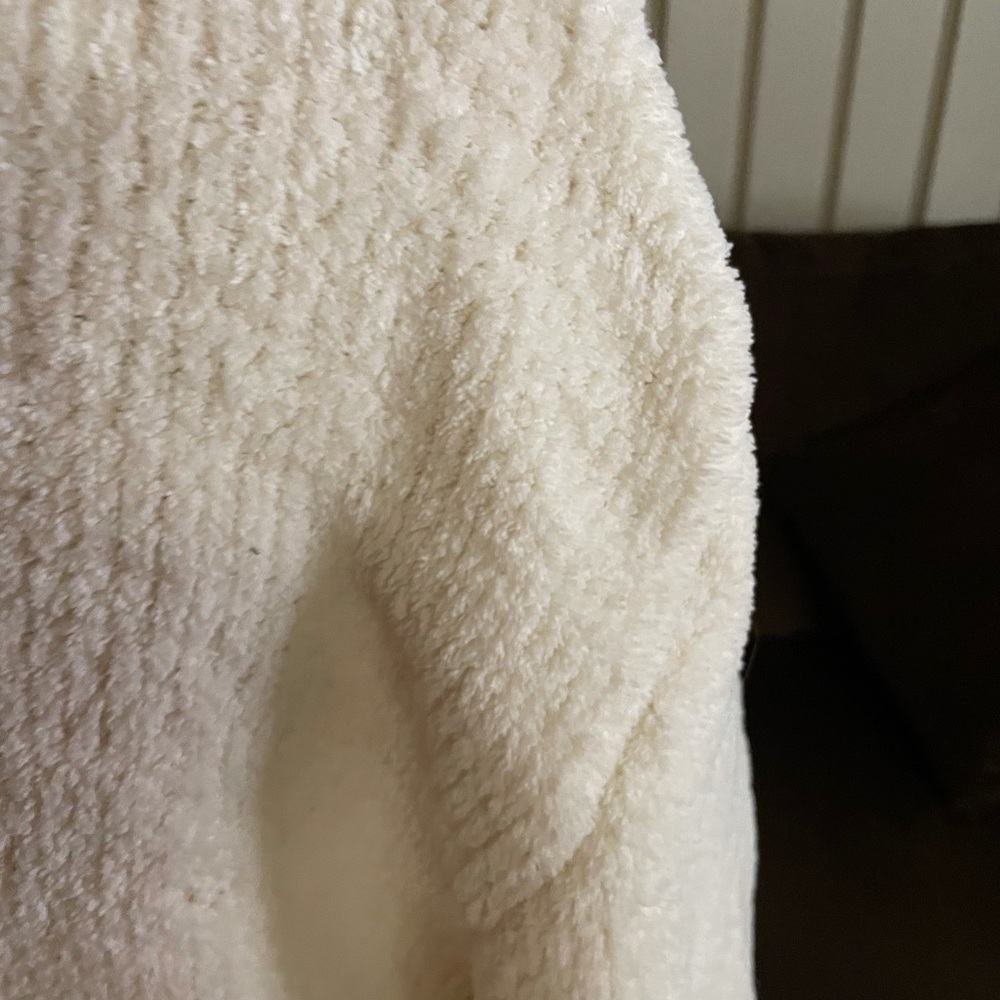 Josie Marin • Fluffy • Yellow • X-Small • Robe - Picture 11 of 14